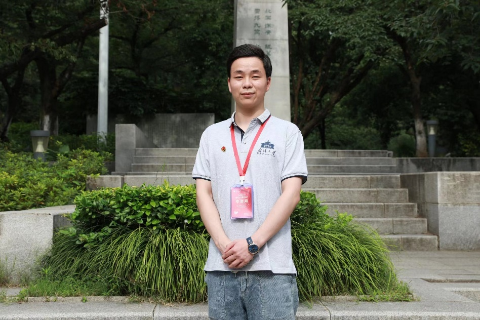 李浩阳1.png