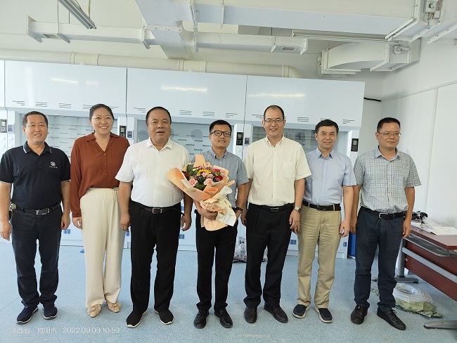 f6ca5e48dda8405bbc0b8efe07893f55.jpg 刘志云.jpg
